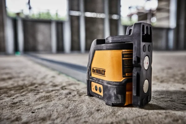 DeWALT DW088CG laser krzyżowy zielony samopoziomujący 20 m