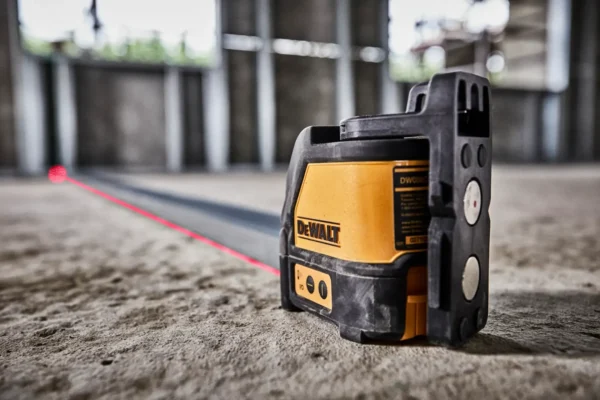 DEWALT DW088K urządzenie pomiarowe laser krzyżowy 15m czerwony