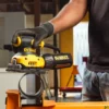 DEWALT DWE6411-QS szlifierka oscylacyjna 1/4 arkusza 230 W DEWALT DWE6411-QS szlifierka oscylacyjna 1/4 arkusza 230 W
