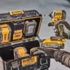 DEWALT DWST83471 akumulator ładowarka 18/54 V 2-PORTY 4A TOUGHSYSTEM 2,0