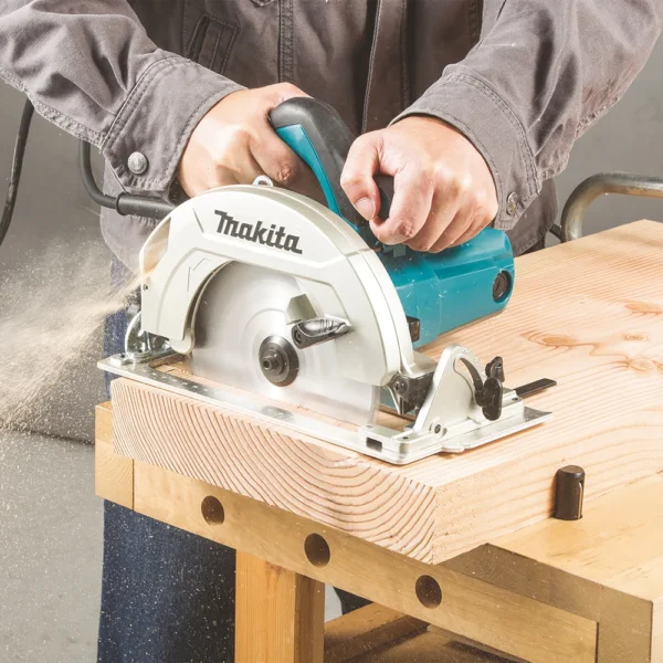 Makita HS7611 pilarka tarczowa 1600 W 190 mm Makita HS7611 pilarka tarczowa 1600 W 190 mm