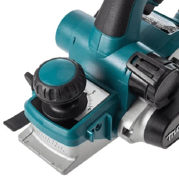 Makita KP0810C strug do drewna 82 mm 1050 W