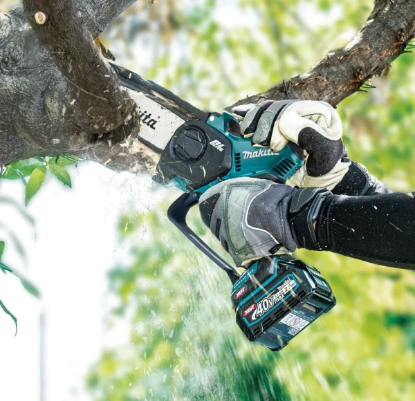 Makita UC029GZ01 pilarka łańcuchowa do gałęzi 15 cm XGT 40 V Makita UC029GZ01 pilarka łańcuchowa do gałęzi 15 cm XGT 40 V